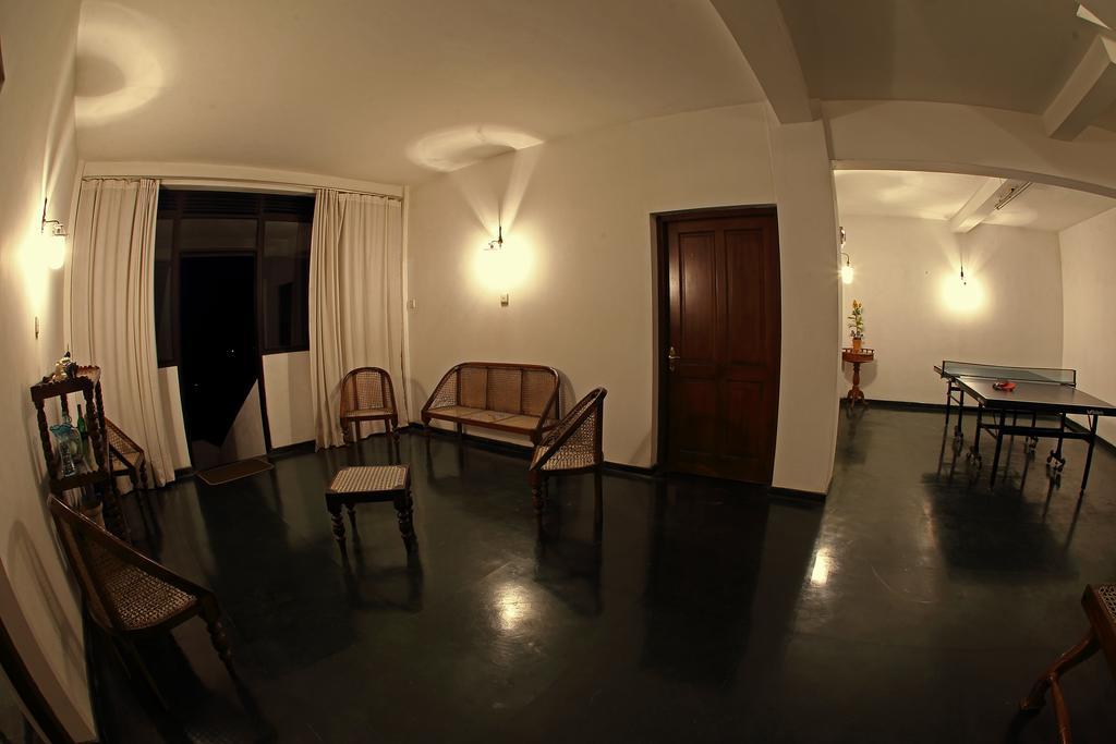 Banda Casa, كاندي المظهر الخارجي الصورة