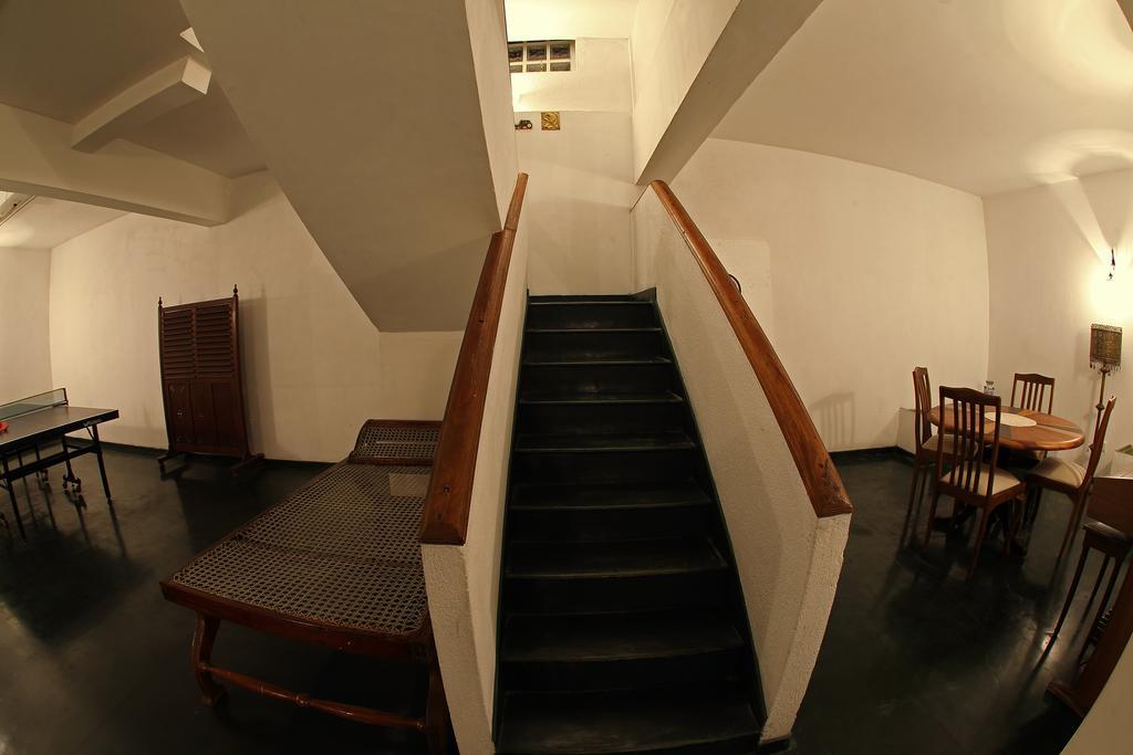 Banda Casa, كاندي المظهر الخارجي الصورة