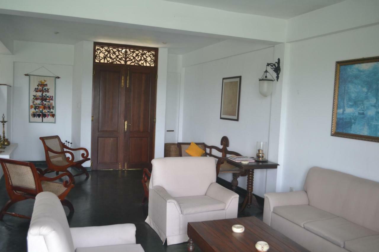 Banda Casa, كاندي المظهر الخارجي الصورة